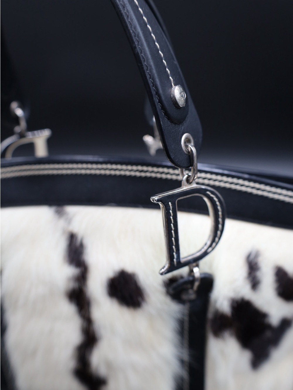 Rare Christian Dior cowhide fur bag - Picture 5 of 7